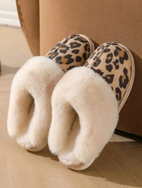 Leopard Print Cozy Fur-Lined Women's Slippers Size 8